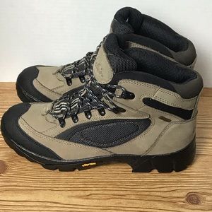 Cabela’s Gore-Tex Vibram Women’s 10 Boot…